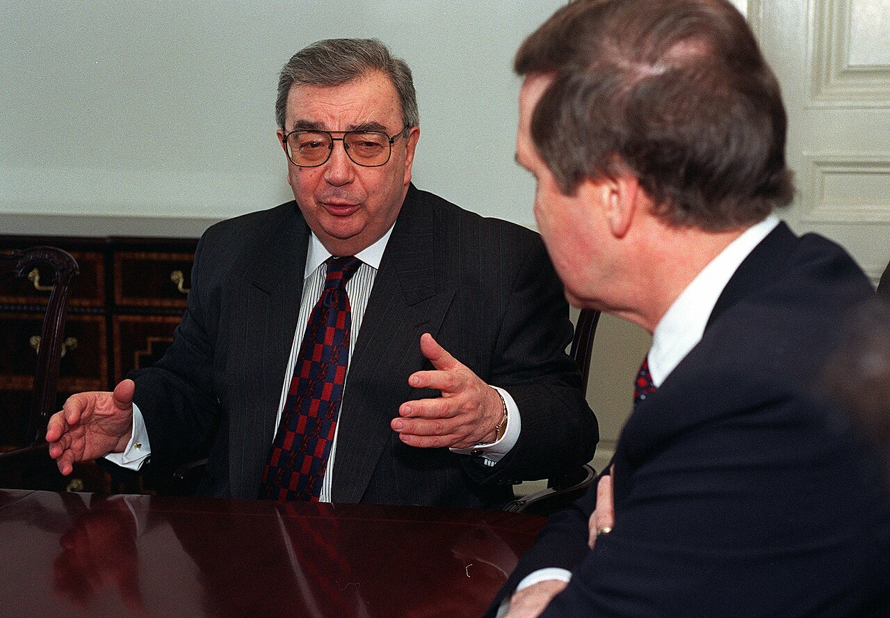 Евгений Примаков в 1997 году