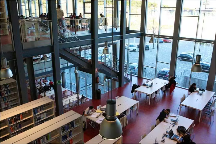 Библиотека университета Тунцзи
